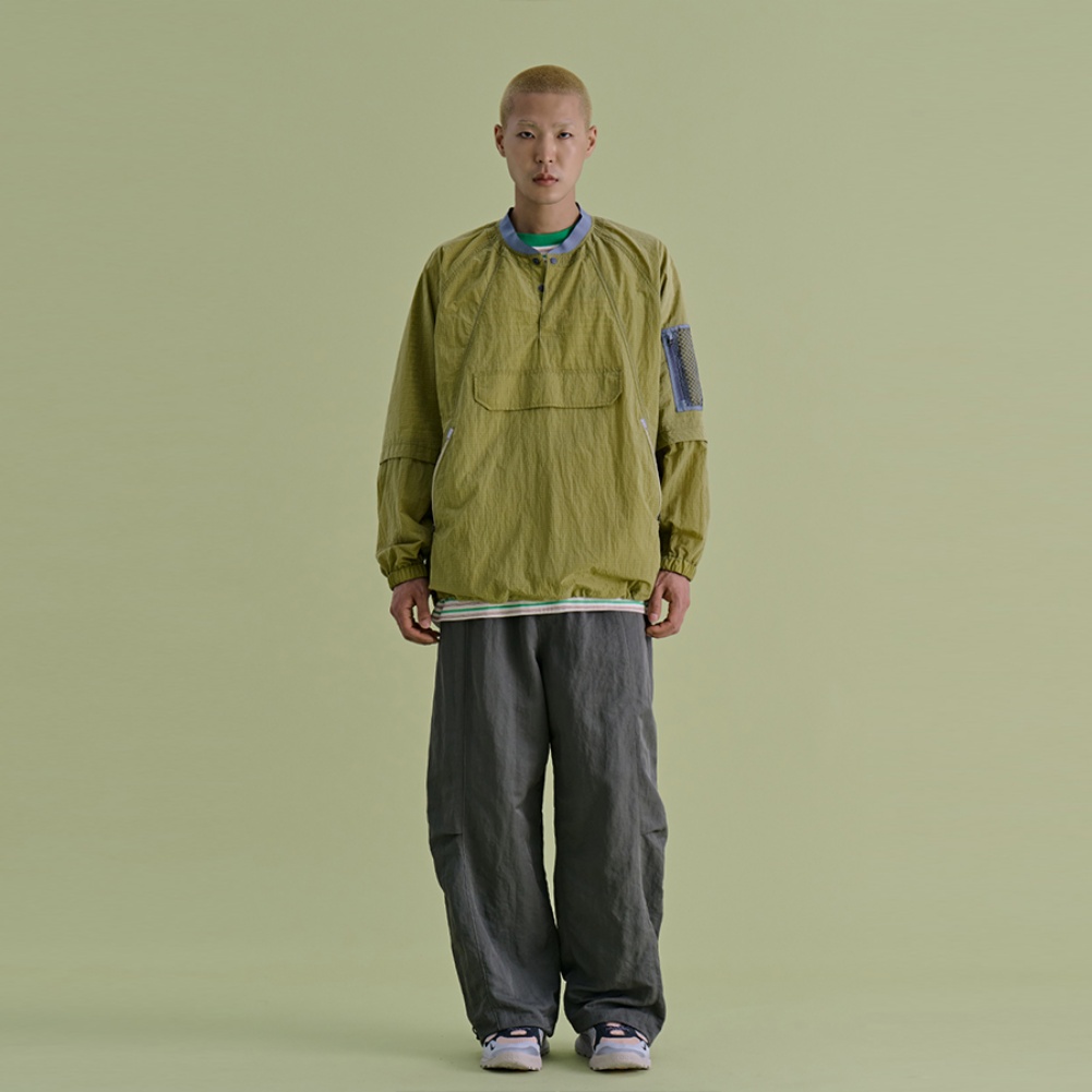 MESH PANELED ANORAK GREEN