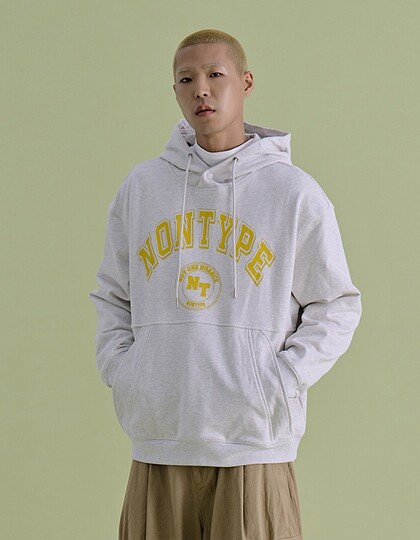 SCHOOL SYMBOL HOODY BEIGE