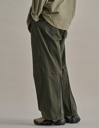 ZIPPER HIDDEN PANTS KHAKI