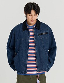 CURVED POCKET DENIM TRUCKER (INDIGO BLUE)