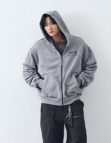 SIGNATURE PRINT ZIP UP (PIGMENT GREY)