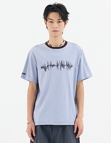 SOUNDWAVE GRAPHIC TEE (SKY BLUE)