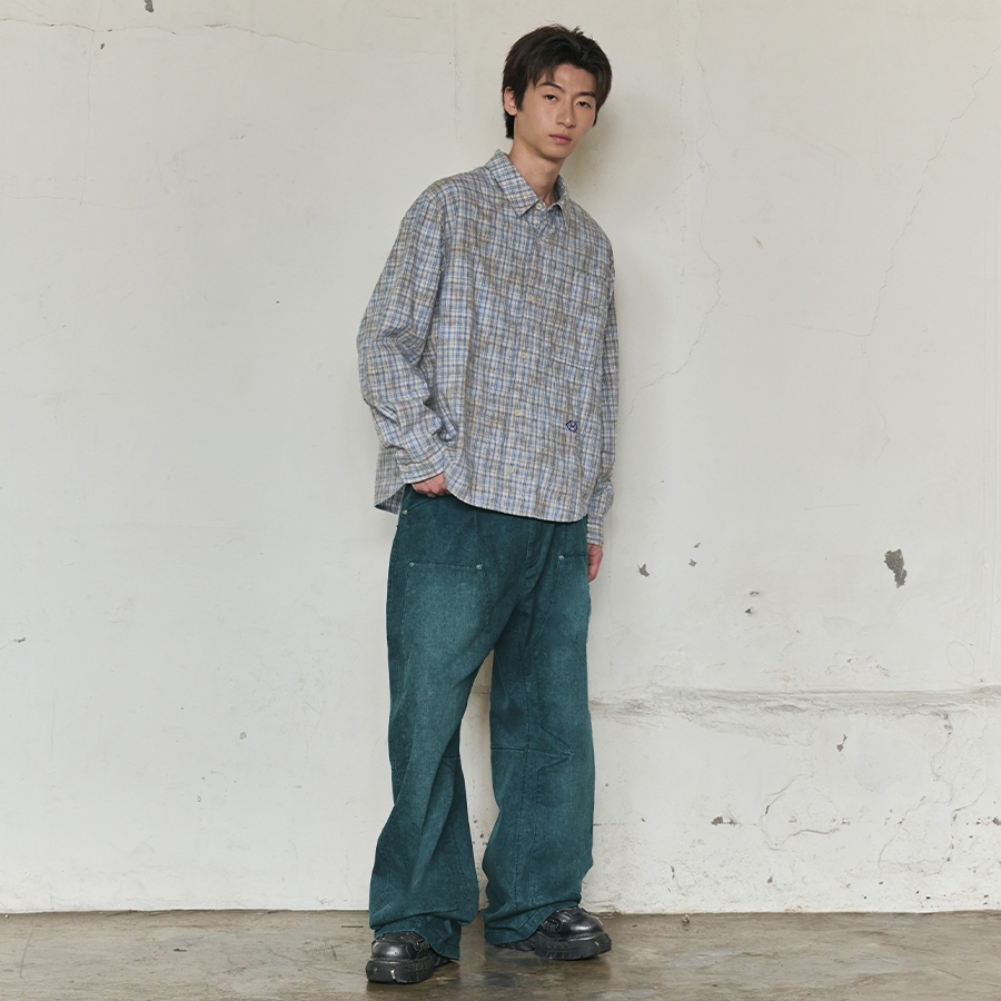 BROKEN TRACE CURVED CARPENTER JEANS (BLUE)