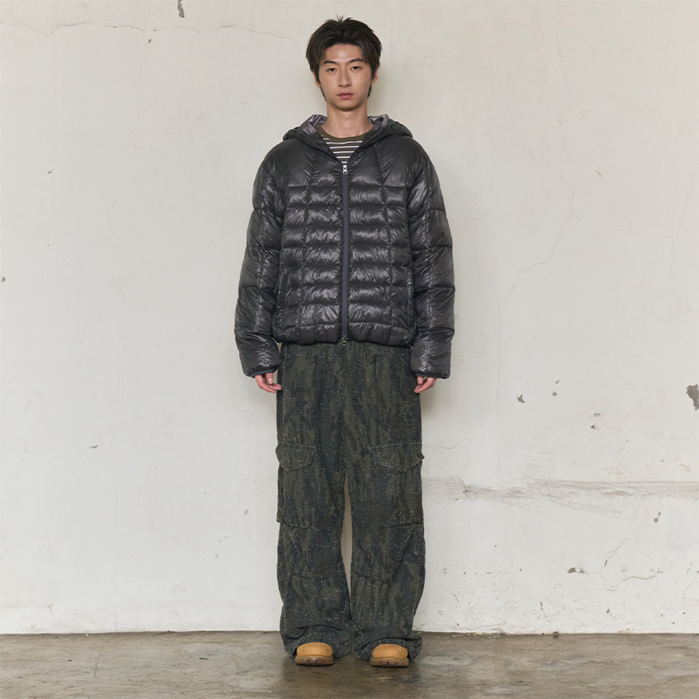 HOODIE LIGHT QUILTED JACKET (CHACOAL)