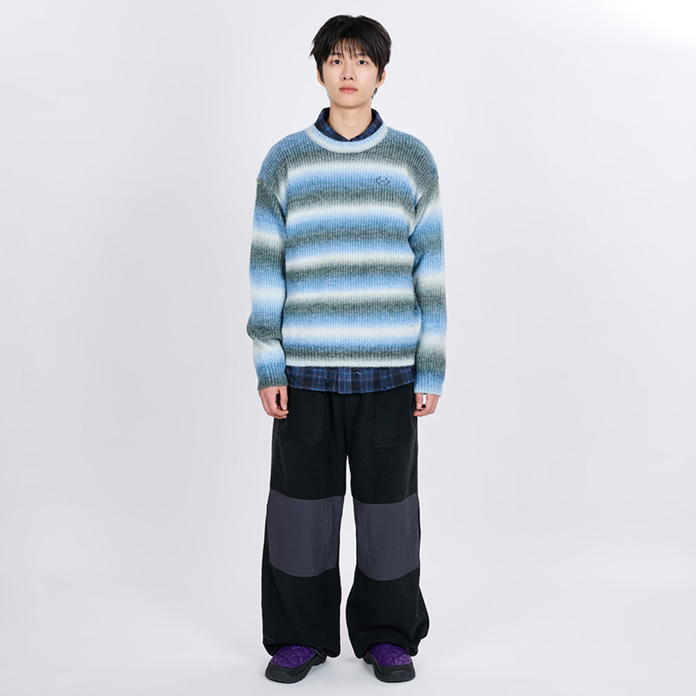 GRADATION STRIPE KNIT SWEATER (BLUE)