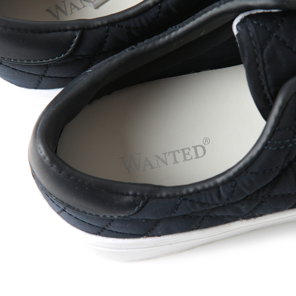 WANTED-SNEAKER