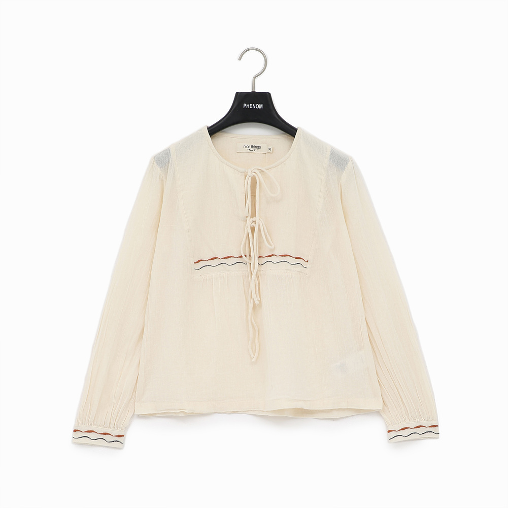 NICE THINGS-EMBROIDERY CUFFS TOP