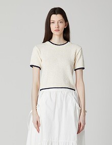 부클 소재 배색 라인 풀오버