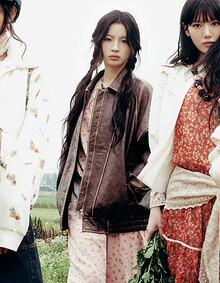 [KiiiKiii 착용] 페이크레더 봄버 자켓