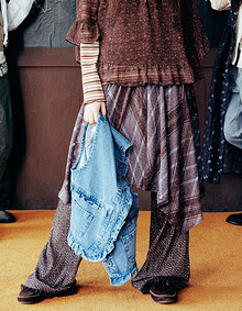 [KiiiKiii 착용] 미니 플라워 밴딩 팬츠