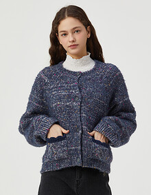 라운드넥 부클 니트 가디건