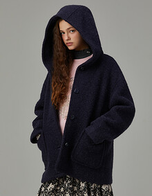 포인트 단추 후드형 코트