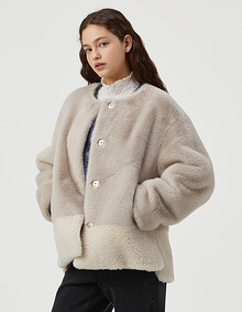 밑단 배색 퍼 자켓