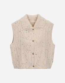 카라넥 케이블 니트 베스트