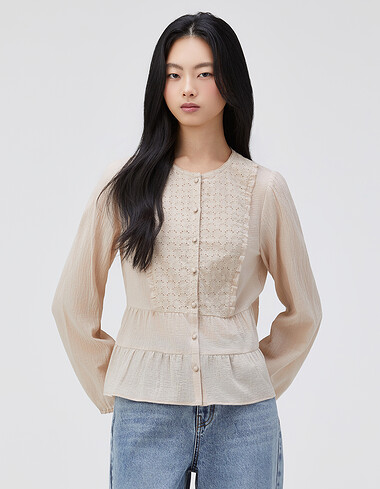 아일렛 배색 프릴 블라우스