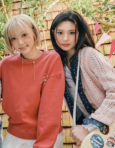 [KiiiKiii 착용] 브이넥 케이블 니트 가디건