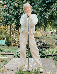 [KiiiKiii 착용] 플라워 모티브 자수바지