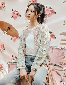 [KiiiKiii 착용] 가이루빠 배색 티셔츠