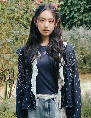 [KiiiKiii 착용] 가이루빠 배색 티셔츠