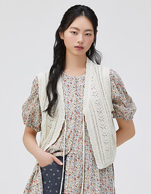 크로셰 오픈 니트 베스트