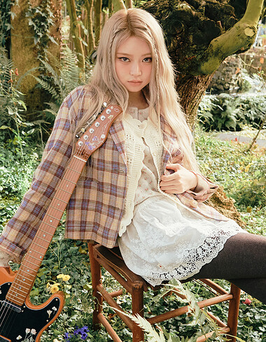 [KiiiKiii 착용] 라운드넥 스카시 변형 니트 베스트