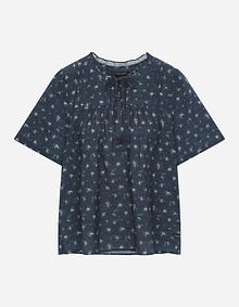 플라워 패턴 테슬 장식 블라우스