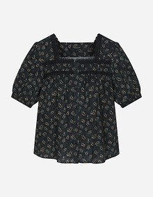 레이스 디테일 블라우스