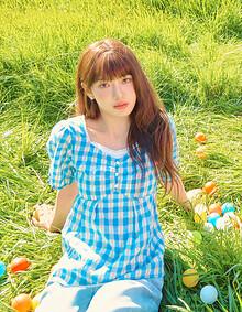 [KiiiKiii 착용] 체크 페플럼 블라우스