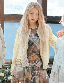 [KiiiKiii 착용] 셔링 디테일 프린트 점퍼