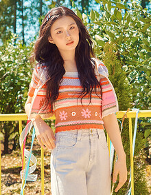 [KiiiKiii 착용] 플라워 자카드 니트 베스트