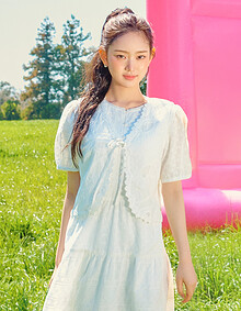 [KiiiKiii 착용] 유니크 레이스 베스트