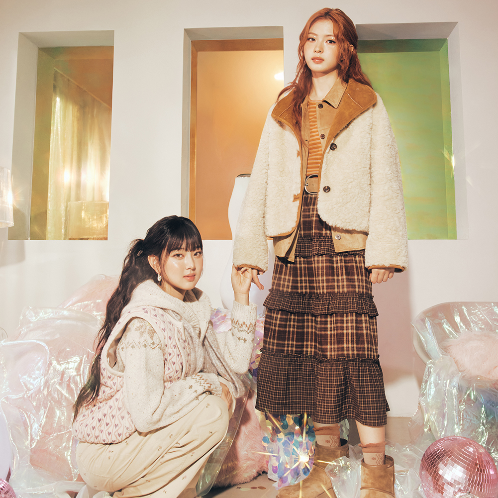 [KiiiKiii 착용] 스트라이프 피치 티셔츠