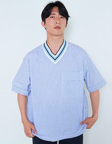[박지훈 착용]스트라이프 V넥 우븐탑 [익스탠드]