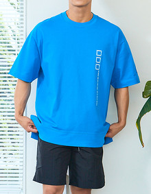 사각형 레터링 프린트 티셔츠 [익스탠드]