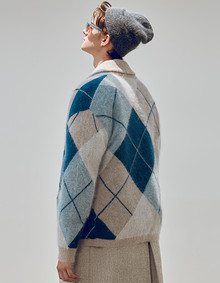 [이특,산하,강다니엘 착용] 아가일 패턴 앙고라 가디건 [익스탠드]